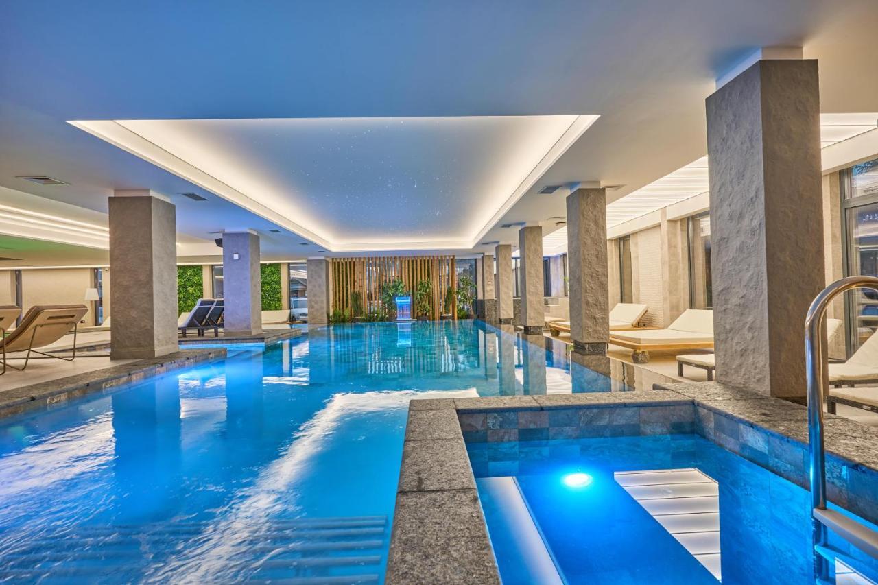 Fomich Residence Bukoveľ Exteriér fotografie