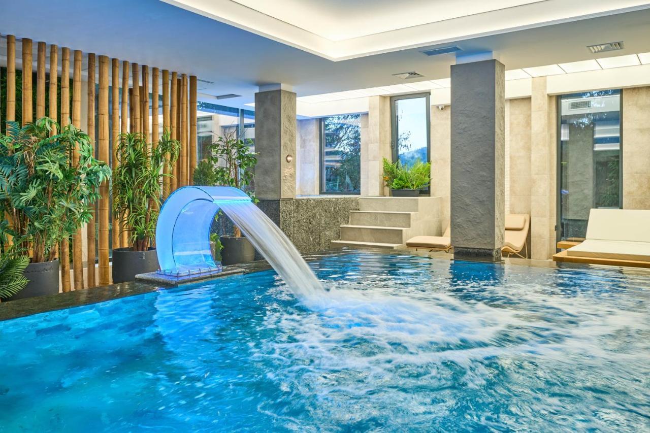 Fomich Residence Bukoveľ Exteriér fotografie